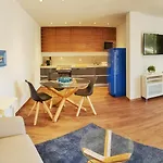 דירה Pine Tree Seaside 500m To