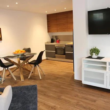 Apartman Pine Tree Seaside 500m To Albufeira