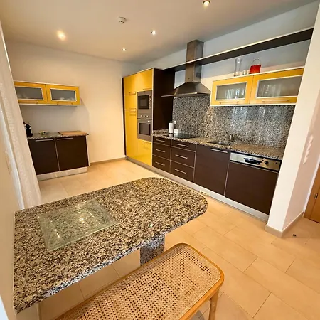 Appartement Pine Tree Seaside 500m To