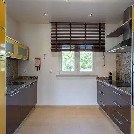 Apartman Pine Tree Seaside 500m To Albufeira