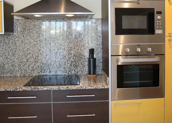 Pine Tree Seaside Apartments 500M To Beach * Albufeira