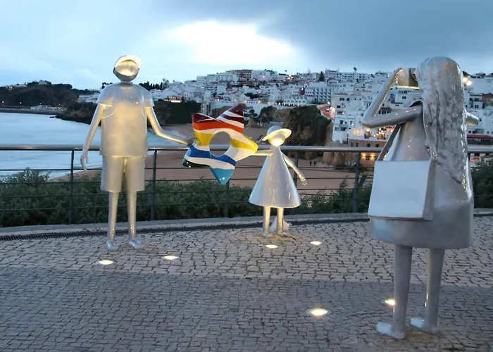 Pine Tree Seaside Apartments 500M To Beach Appartement