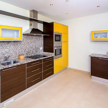 Apartment Pine Tree - Da Coelha -