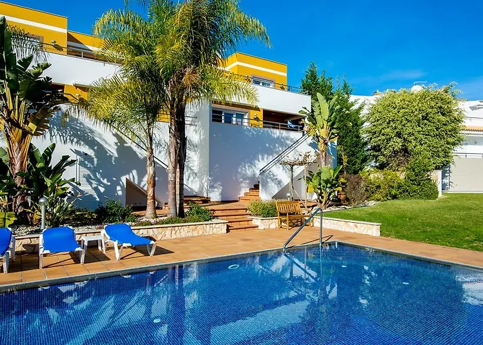 Pine Tree Seaside Apartments 500M To Beach * Albufeira