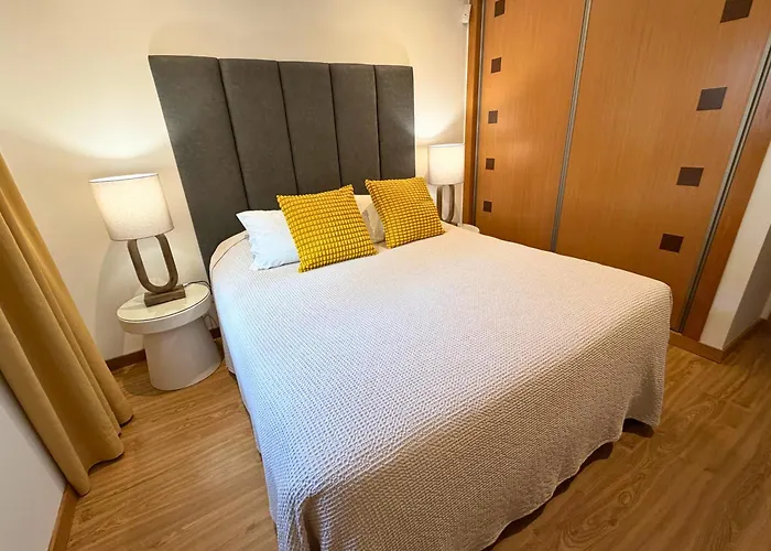 Apartment Pine Tree Seaside Apartments 500M To Beach *