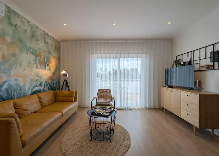 Apartment Pine Tree Seaside Apartments 500M To Beach Albufeira